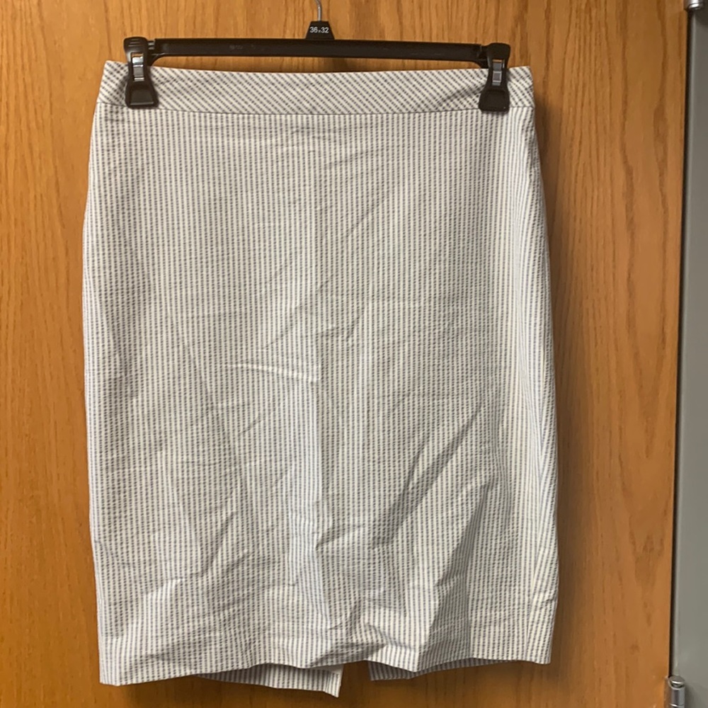 Seersucker pencil skirt STRETCH Ann Taylor